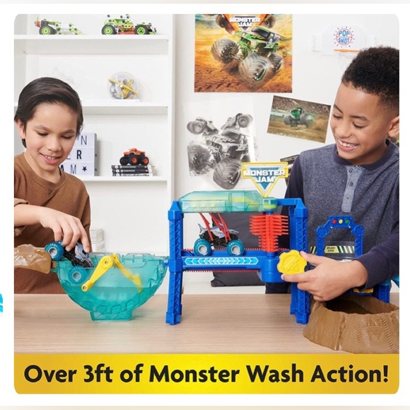 Monster Jam Megalodon Monster Wash 1:64 Monster Truck Playset - NEW IN BOX - Picture 3 of 8